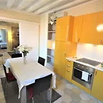New And Spacious Venice