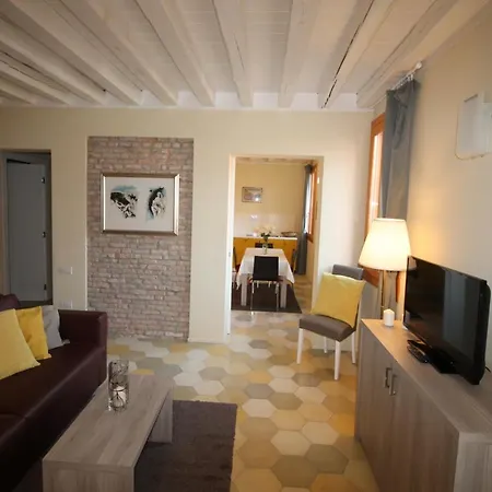 Apartmán New And Spacious *