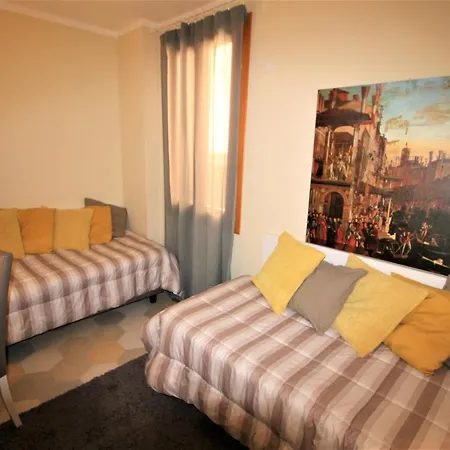 New And Spacious * Benátky