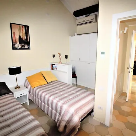 New And Spacious * Benátky