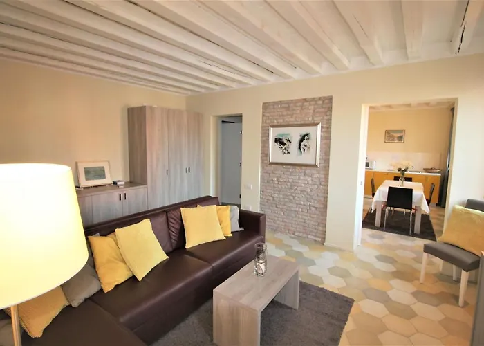 New And Spacious Veneza