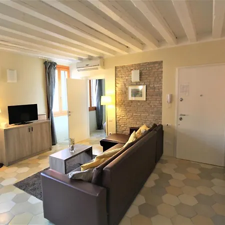 Appartamento New And Spacious