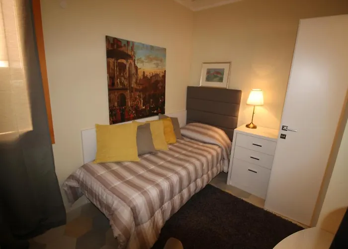 New And Spacious Velence