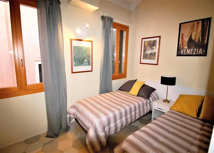 Apartman New And Spacious Velence