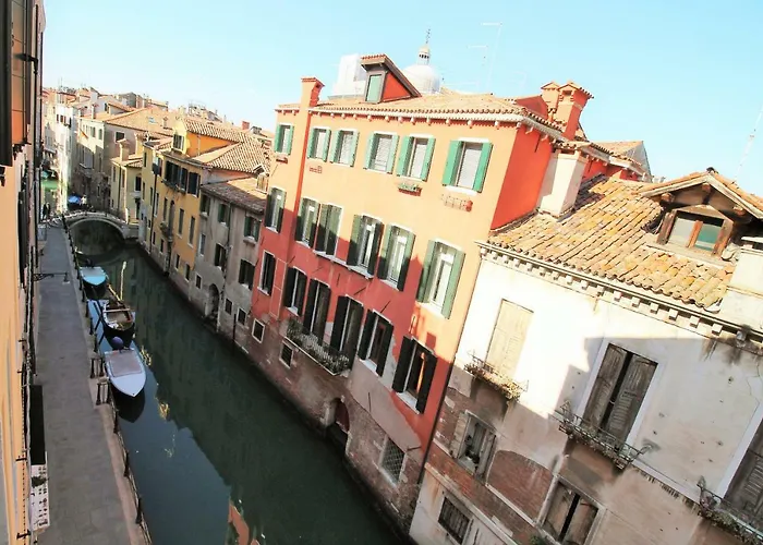 New And Spacious Apartman *