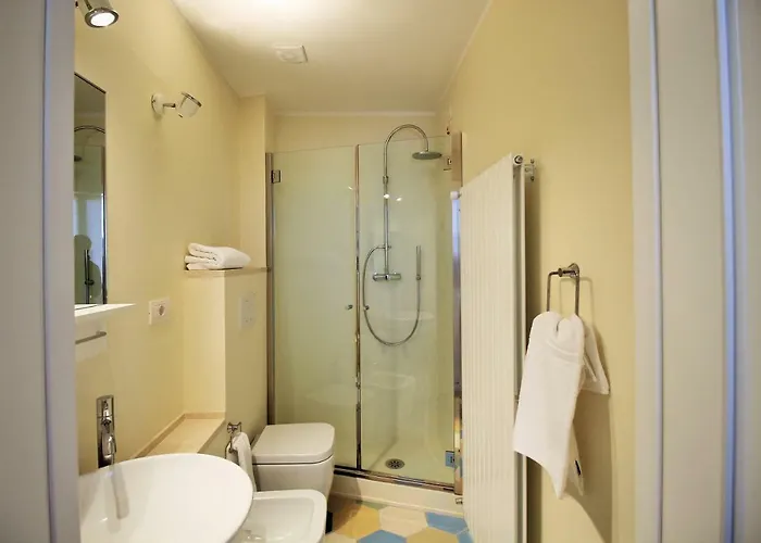 New And Spacious Apartman Velence