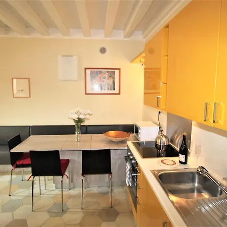 Apartmán New And Spacious Benátky